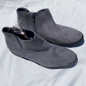 Old Navy Grey Booties